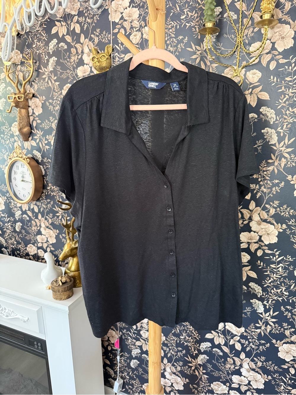 Lands' End Black Short-Sleeve Button-Up Shirt